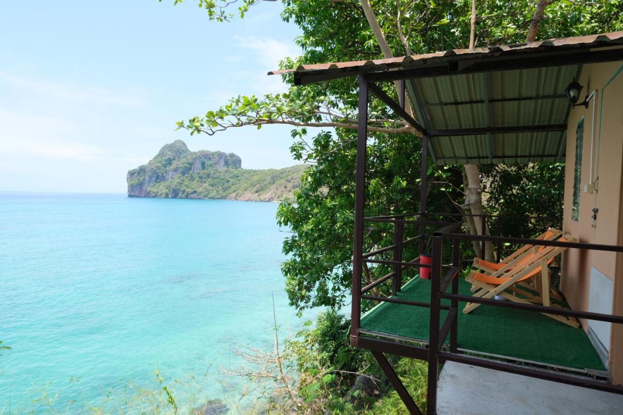 Phi Phi Seaside Bungalow Экстерьер фото